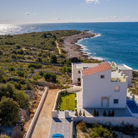 Villa Esquel - Beachfront, Heated Pool Ražanj Zewnętrze zdjęcie